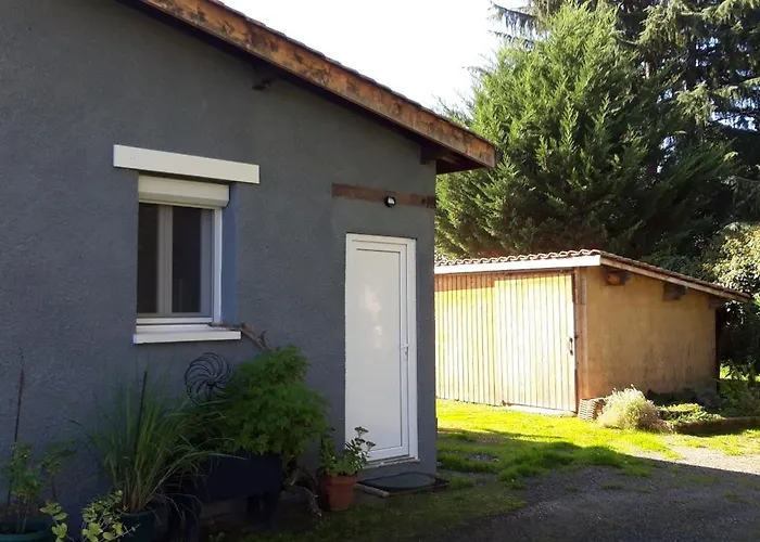 Le Cocon Des Oiseaux Апартаменты *